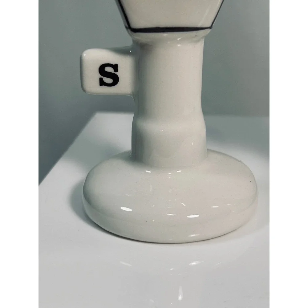 Vintage French Quarter New Orleans Street Lamp Salt and Pepper Shakers Set White
